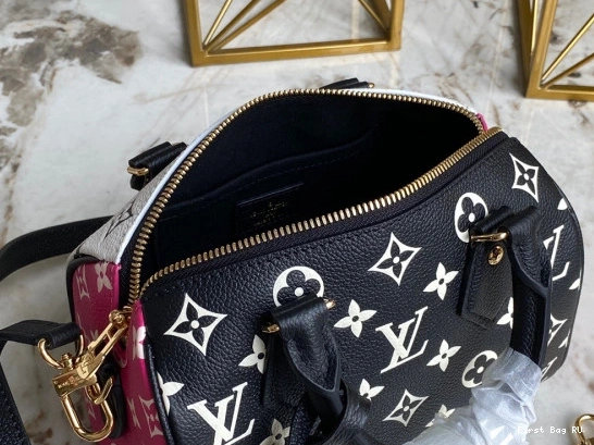 First bag ru Louis Vuitton BANDOULIÈRE 20 SPEEDY 0809